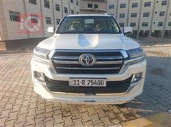 تۆیۆتا لاند کروزەر